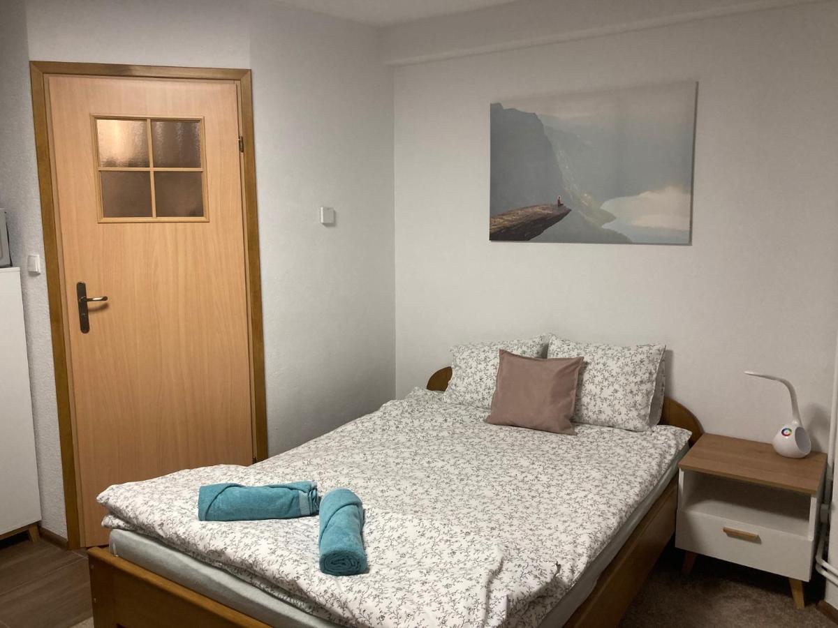 Underground Apartment Bielsko-Biala Luaran gambar